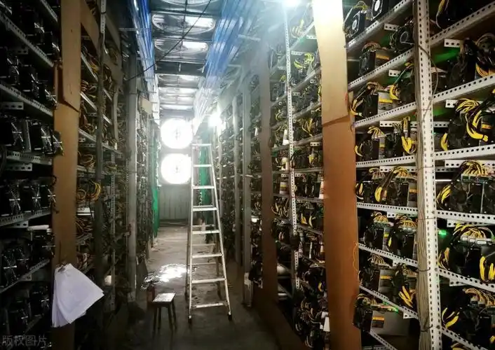 Interior view of a high-tech, environmentally controlled mining farm hosting Alephium ASIC miners